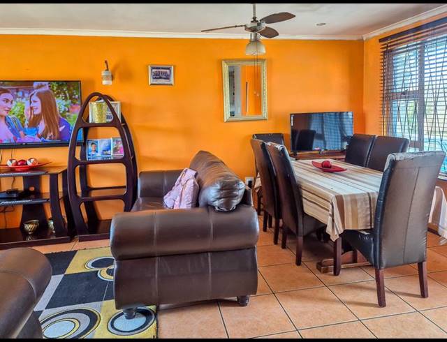 3 BEDROOM HOUSE FOR SALE IN TUSCANY GLEN